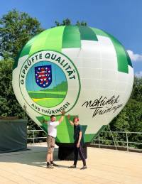 Kati Wilhelm + unser Neuer Hybrid (Modellballon & Kaltlüfter)